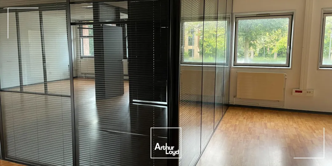 Bureaux à louer à Douai - ERP, accessibilité PMR et parking privatif
