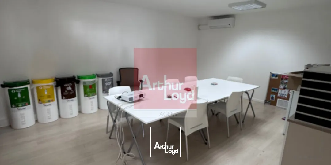 Bureaux à louer 400 m² - Emplacement stratégique sur axe majeur à Agen