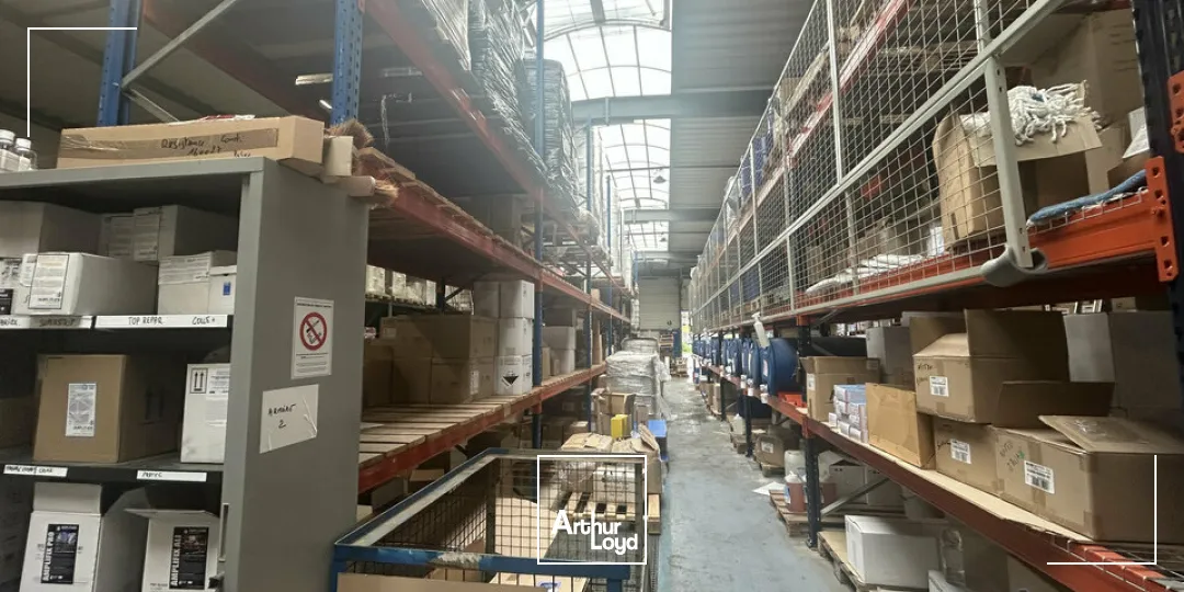 LOCAL D'ACTIVITE - ENTREPOT à VENDRE de 850 m²