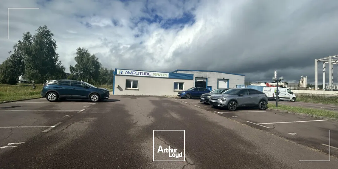 LOCAL D'ACTIVITE - ENTREPOT à VENDRE de 850 m²