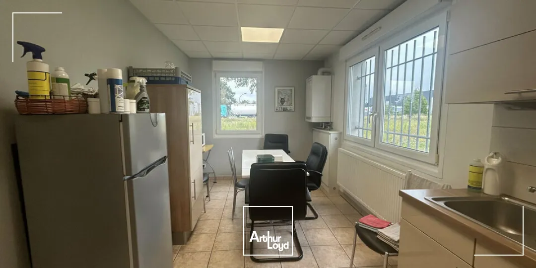 LOCAL D'ACTIVITE - ENTREPOT à VENDRE de 850 m²