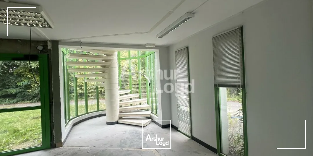 PACE - BUREAUX A LOUER - 330 M² DIVISIBLES