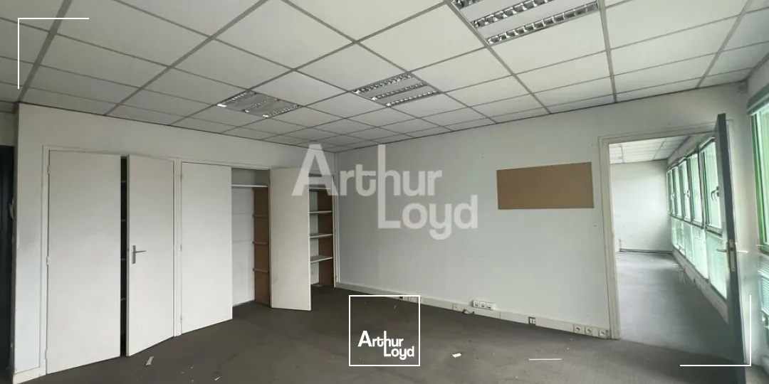 PACE - BUREAUX A LOUER - 330 M² DIVISIBLES