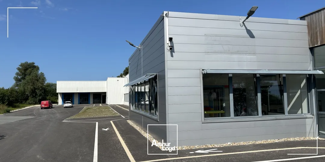 Locaux d'activités à la location à RUE Emplacement stratégique face à LIDL et ACTION