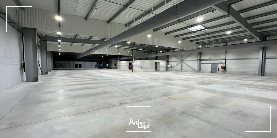 Bâtiment industriel ou logistique urbaine à SOYAUX