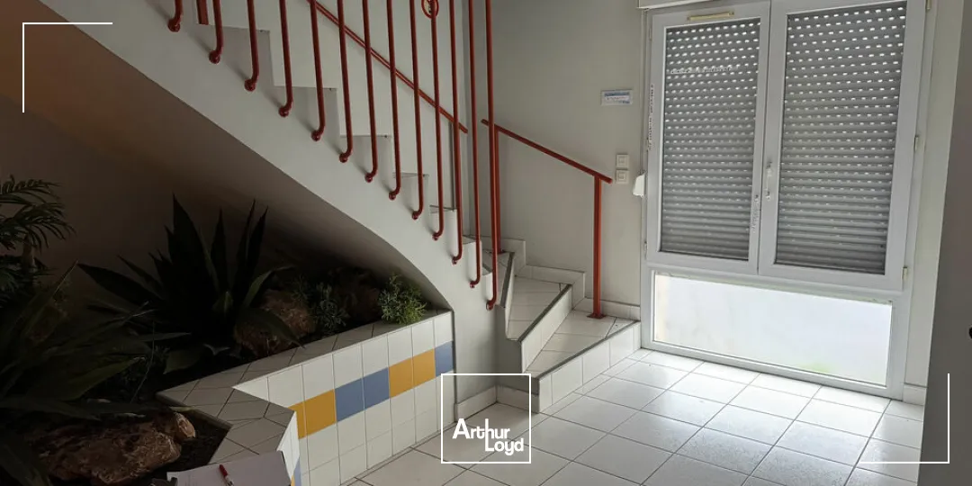 SAINT PIERRE DES CORPS BUREAUX A VENDRE 280 M² ERP PARKINGS