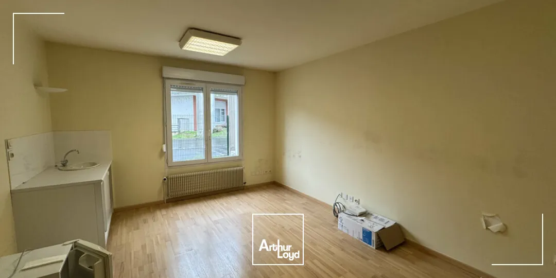 SAINT PIERRE DES CORPS BUREAUX A VENDRE 280 M² ERP PARKINGS