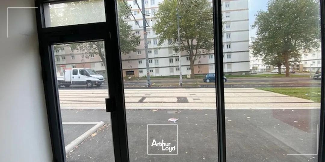 LOCAL COMMERCIAL 78 M² A LOUER BELLEVUE