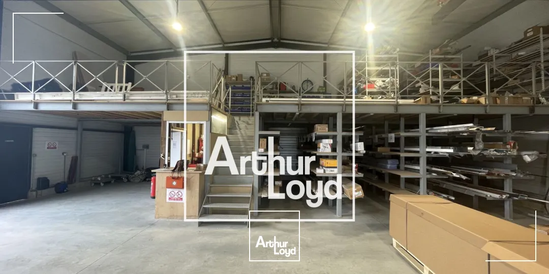 LOCAL D'ACTIVITE A LOUER DE 321 m2