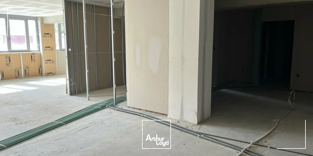 BUREAUX à VENDRE de 152 m²