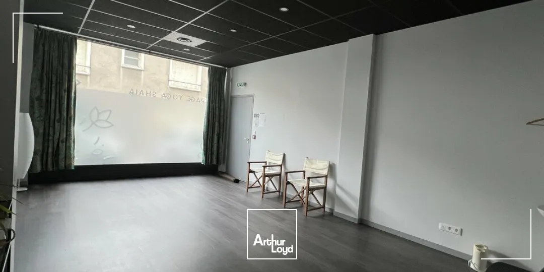 TOURS CENTRE MICHELET COMMERCE A LOUER 200 M² TRES BON ETAT ET VISIBILITE