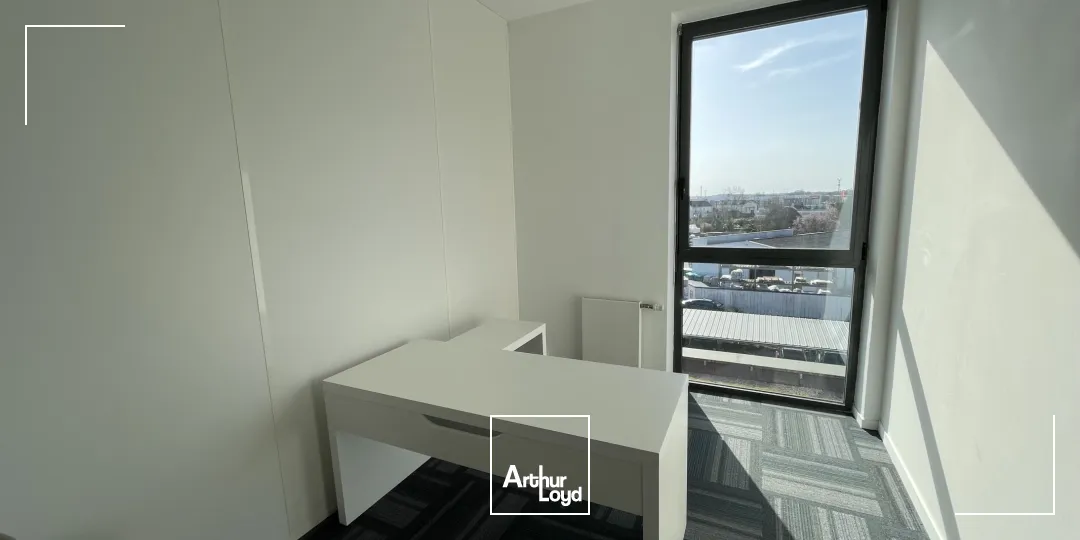 BUREAUX À VENDRE OU À LOUER-134 M²-ST SÉBASTIEN SUR LOIRE