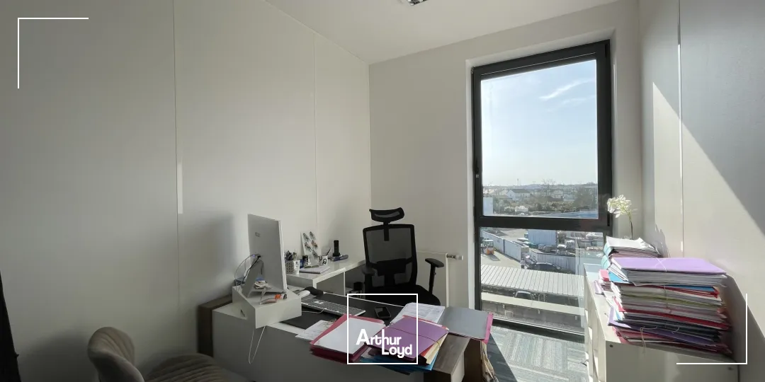 BUREAUX À VENDRE OU À LOUER-134 M²-ST SÉBASTIEN SUR LOIRE