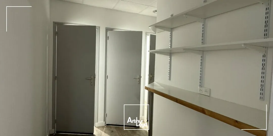 VEIGNE LORS COMMERCIAL A LOUER 254 M²