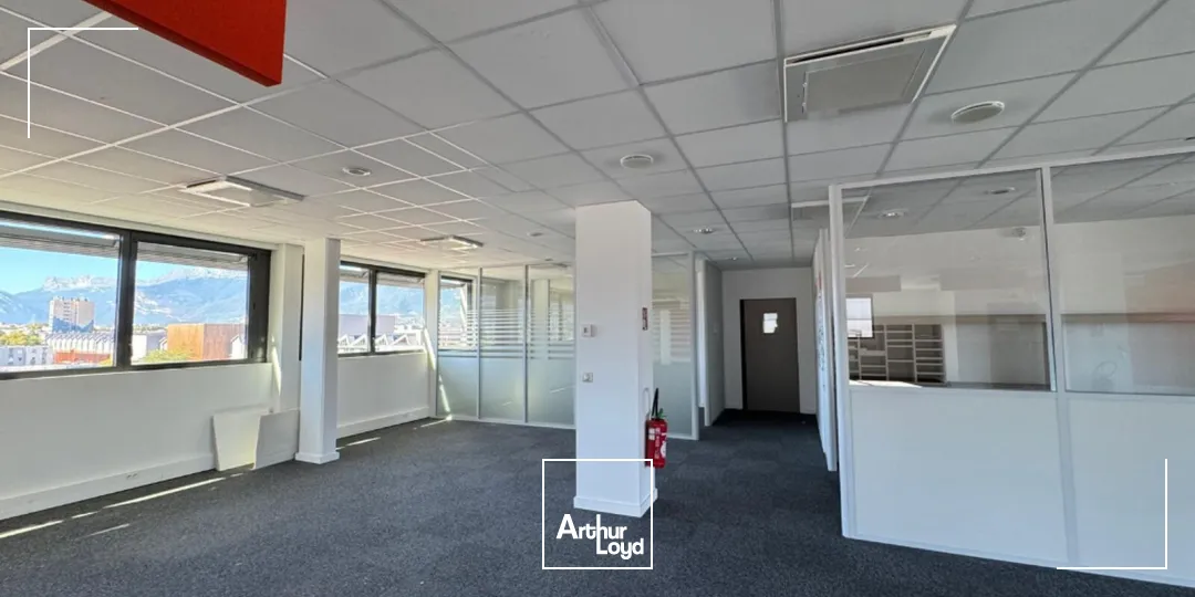 BUREAUX A LOUER 4ème ETAGE - 253 m² - SMH