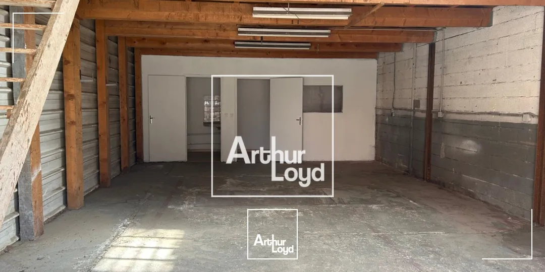 ENTREPOT ET LOGEMENT A LA VENTE AVEC FONCIER 