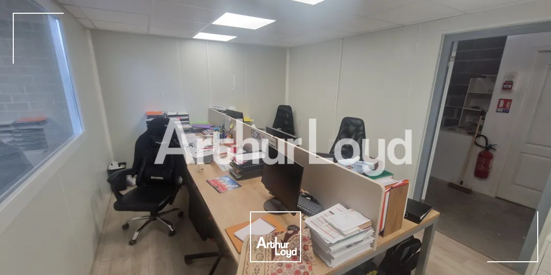 Local d'activité Mondeville 197 m²