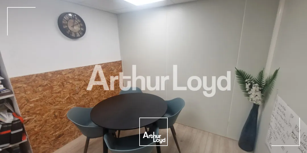 Local d'activité Mondeville 197 m²