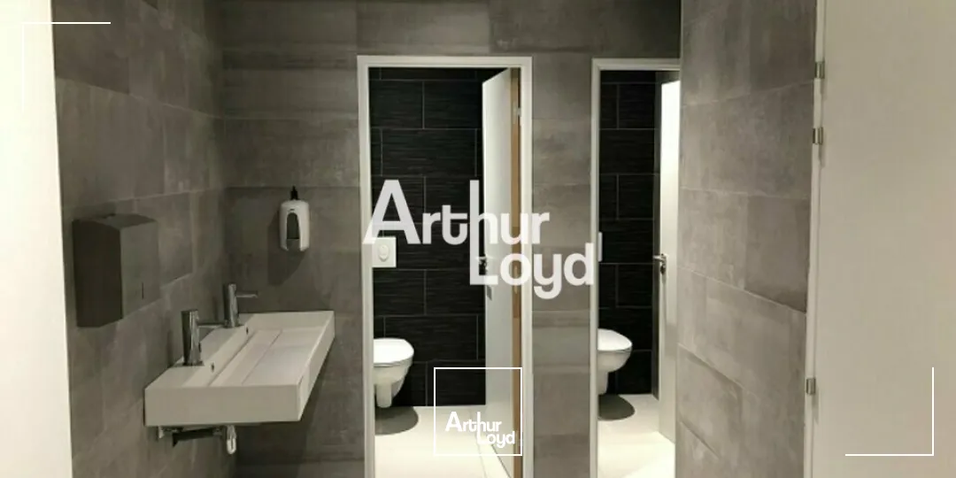 Bureaux 332 m² en R+1 - Top emplacement - Sophia Antipolis 