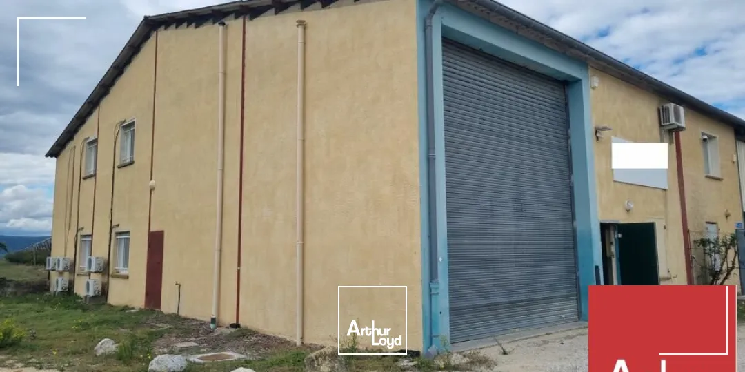 CHATEAUNEUF DU RHÔNE - SUR AXE PASSANT - A LOUER BUREAUX AVEC ENTREPÔT ET TERRAIN EXTÉRIEUR