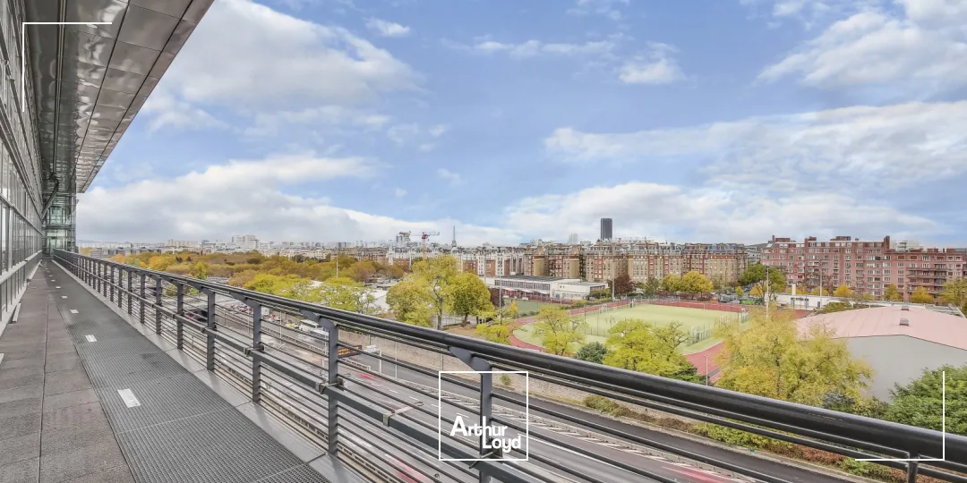 Bureaux rénovés à louer - prestations haut de gamme avec terrasses et jardins - MAGNETIK Paris 14 Porte d'Orléans