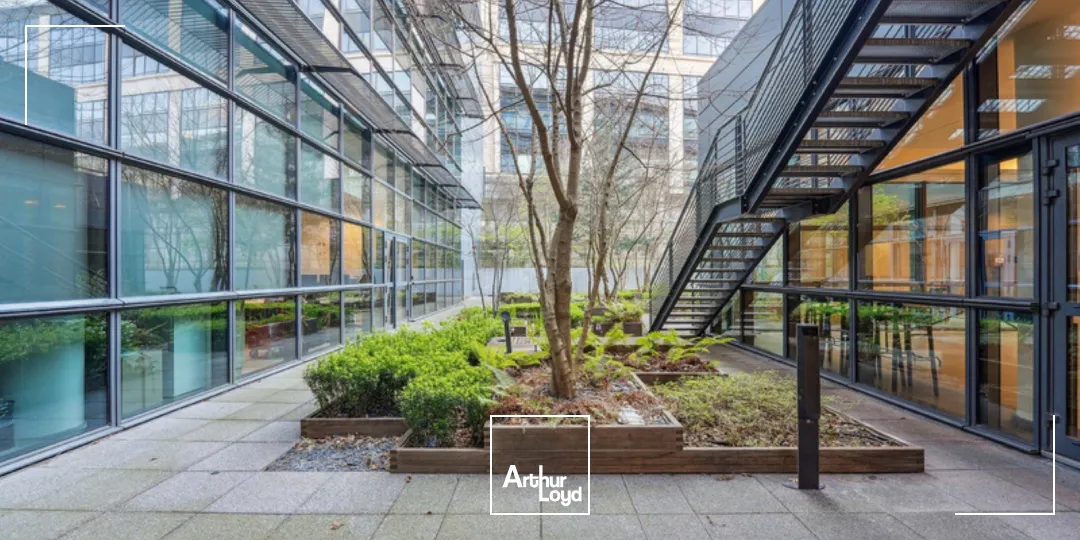 Bureaux rénovés à louer - prestations haut de gamme avec terrasses et jardins - MAGNETIK Paris 14 Porte d'Orléans