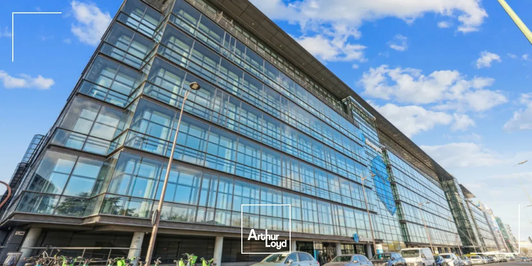Bureaux rénovés à louer - prestations haut de gamme avec terrasses et jardins - MAGNETIK Paris 14 Porte d'Orléans