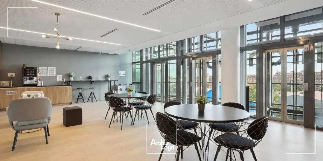 Bureaux rénovés à louer - prestations haut de gamme avec terrasses et jardins - MAGNETIK Paris 14 Porte d'Orléans