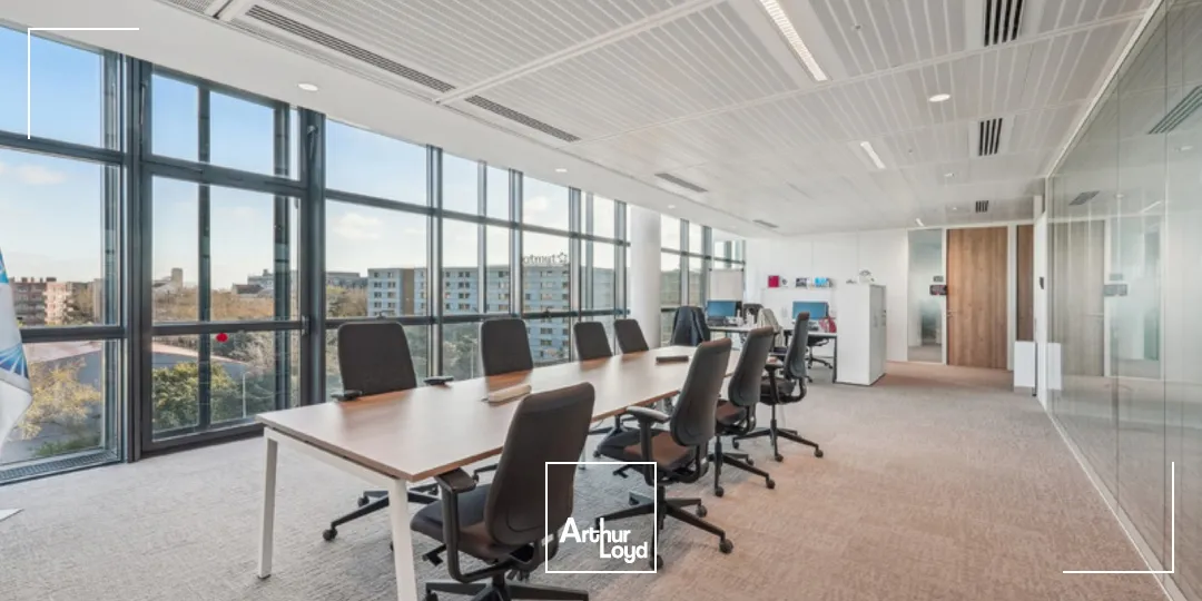 Bureaux rénovés à louer - prestations haut de gamme avec terrasses et jardins - MAGNETIK Paris 14 Porte d'Orléans
