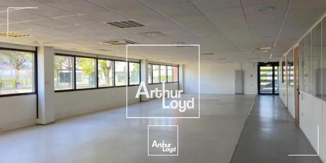 BUREAUX A LOUER DE 931 M2 DIVISIBLES - TOULOUSE BASSO CAMBO