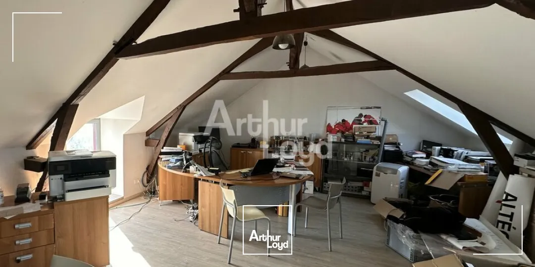 SERVON SUR VILAINE - LOCAL D'ACTIVITE A LOUER - 910 M² DIVISIBLES