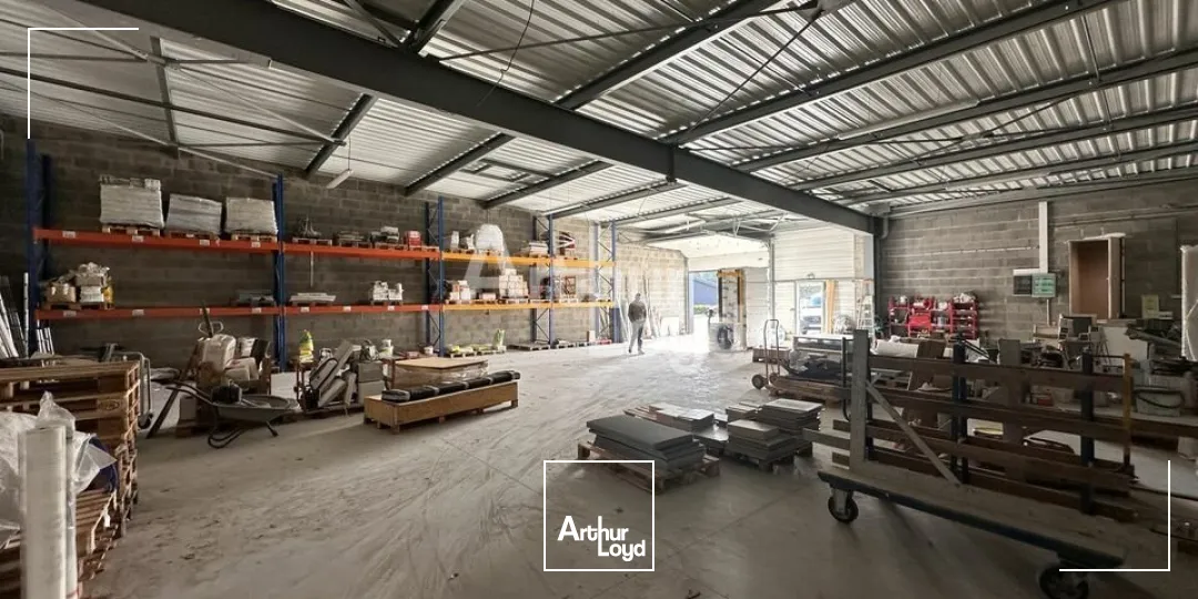 SAINT MALO - LOCAL D'ACTIVTES A LOUER - 530 M²