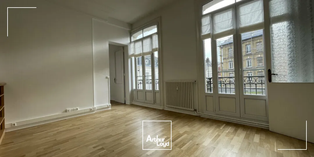 A LOUER - LE HAVRE / PALAIS DE JUSTICE - BUREAUX - PARFAIT ÉTAT