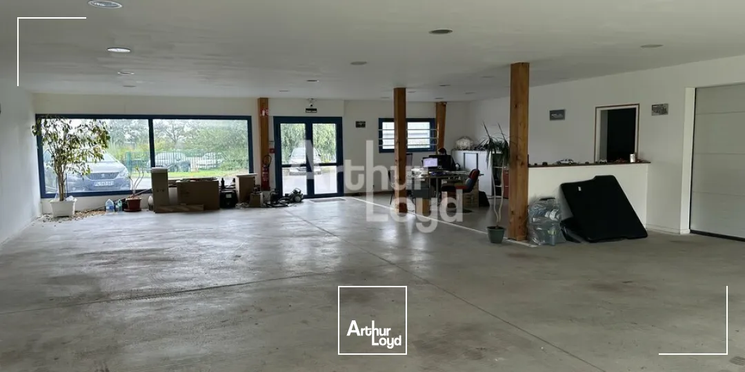 Accès direct à l'A84, à 15 minutes de Rennes et de Fougères