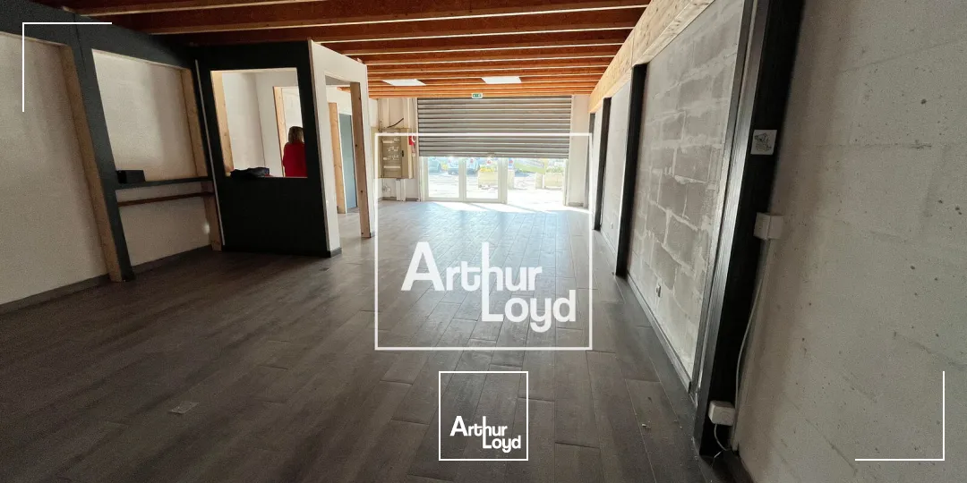 NIMES OUEST - LOCAL COMMERCIAL A LOUER - BERNIS