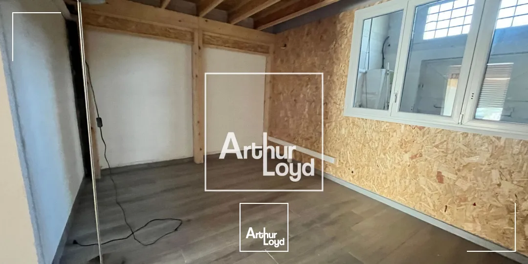 NIMES OUEST - LOCAL COMMERCIAL A LOUER - BERNIS