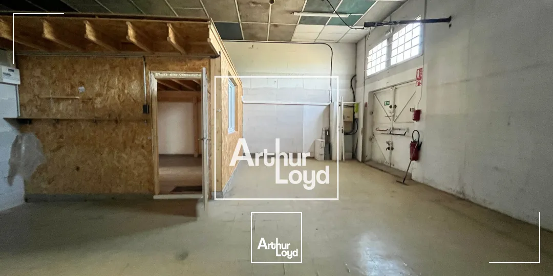 NIMES OUEST - LOCAL COMMERCIAL A LOUER - BERNIS