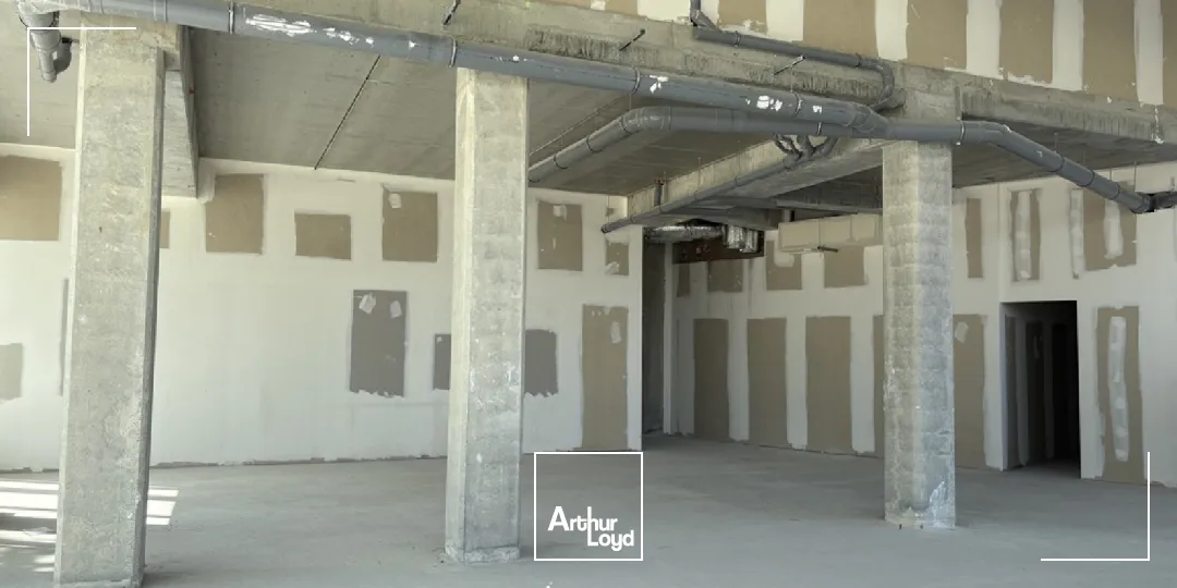 Local commercial neuf - 285 m2 - Fleury les Aubrais