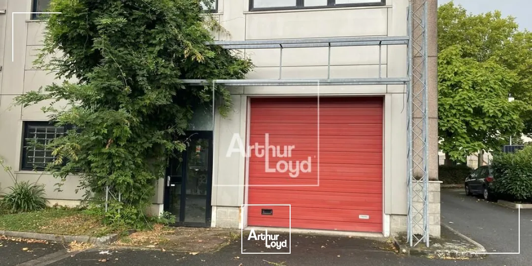 BONDOUFLE - PETITS ENTREPOTS A LOUER