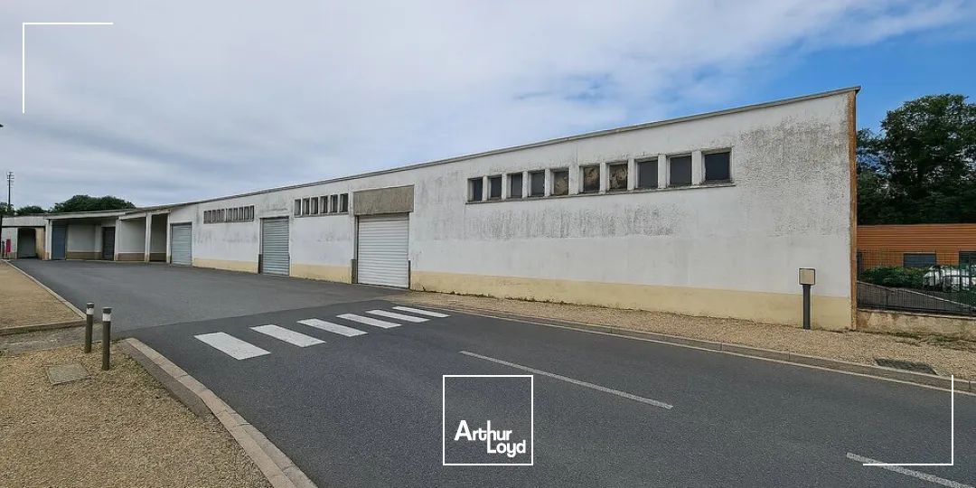 BUREAUX CLIMATISÉS AVEC VITRINE  INSTALLATION IMMÉDIATE À NIORT !