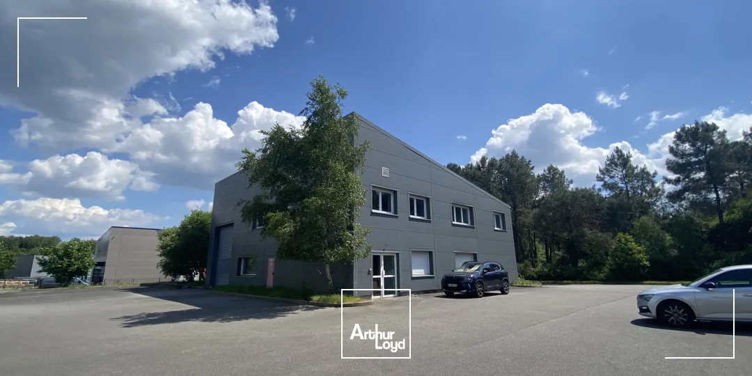 A VENDRE OU A LOUER - ENSEMBLE IMMOBILIER INDEPENDANT 412 M² - KERVIGNAC