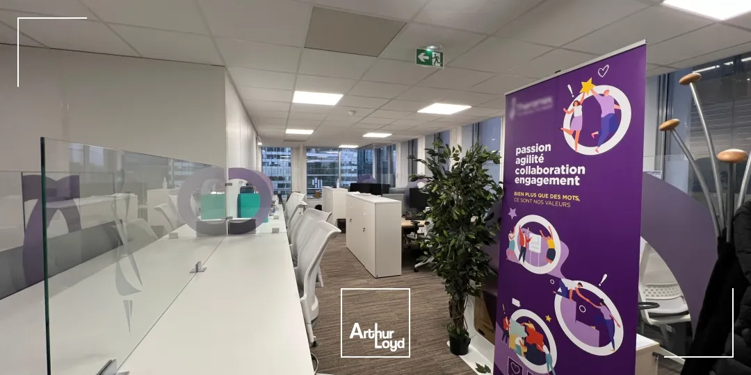 Opportunité d'acquisition de bureaux à la Défense, transports immédiat et localisation Prime.