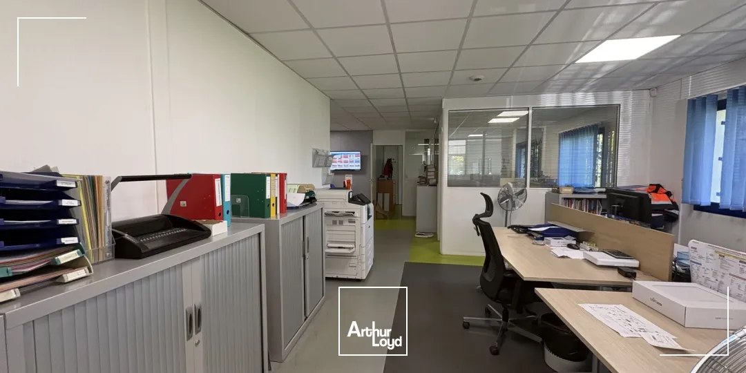 LOCATION / Bâtiment indépendant mixte (bureaux et stockage) - Saint Jean de Braye