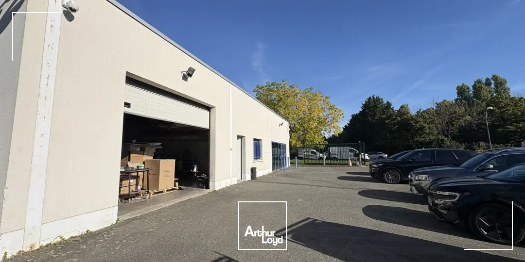 LOCATION / Bâtiment indépendant mixte (bureaux et stockage) - Saint Jean de Braye