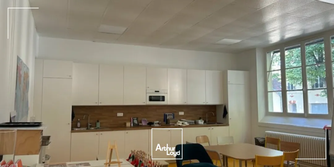 LOCAUX PROFESSIONNELS PROCHE HOPITAL 