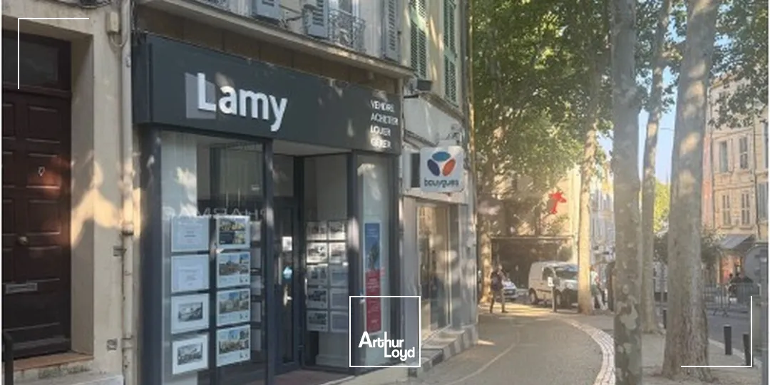 LOCAL COMMERCIAL 93M² COURS SALON DE PROVENCE 