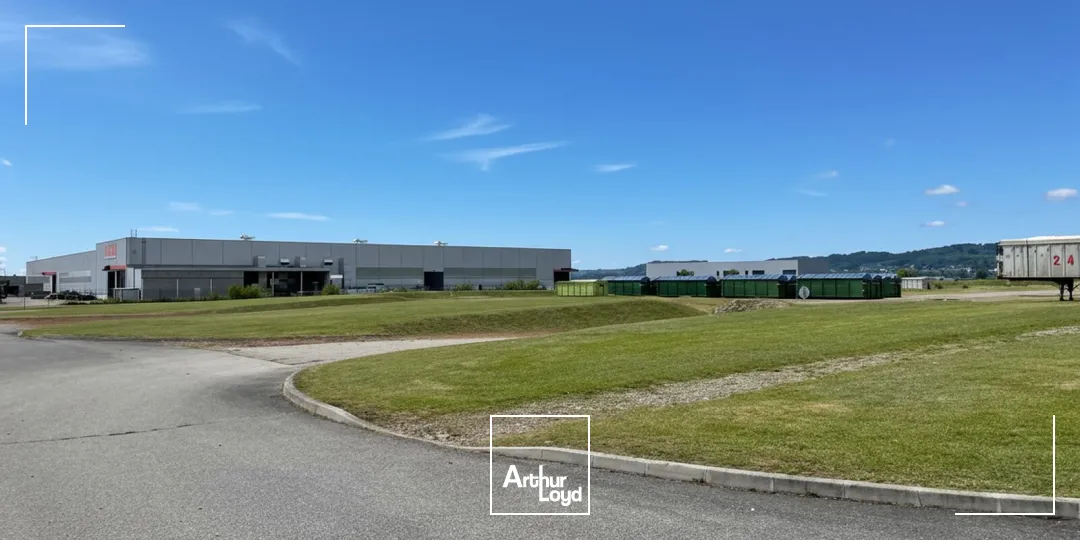 Ténement exceptionnel 22 698 m² sur terrain de plus de 10 HA