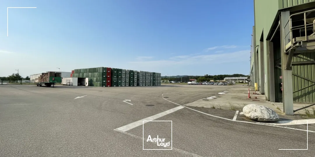 Ténement exceptionnel 22 698 m² sur terrain de plus de 10 HA