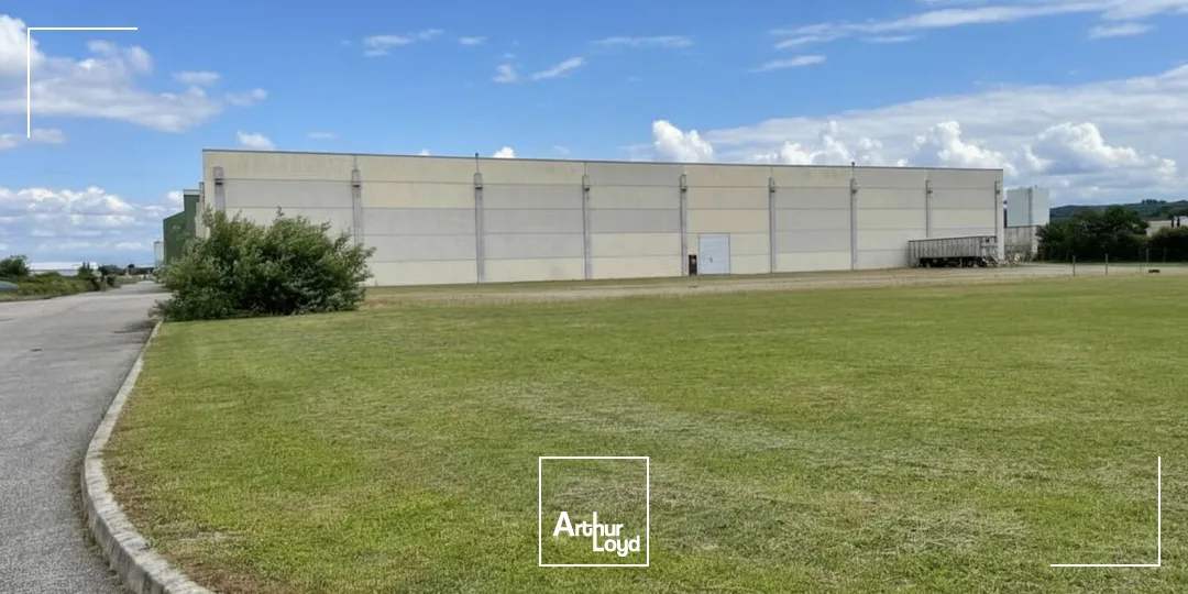 Ténement exceptionnel 22 698 m² sur terrain de plus de 10 HA