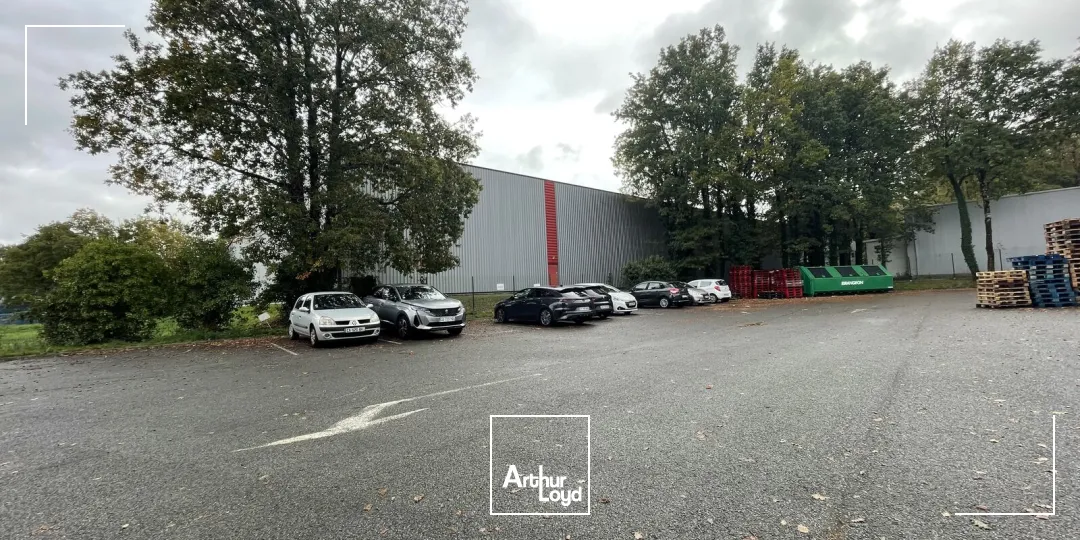 Locaux d'activité à louer à LA CHAPELLE SUR ERDRE 44240